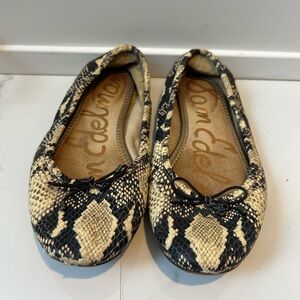Sam Edelman Black and Cream Snake Pattern Flats